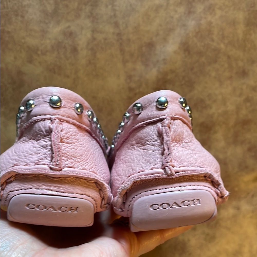 Coach Arlene Studded Leather Driving Moccasin Loafers Sz 5 B Pink - Picture 2 of 7